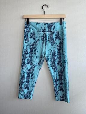 Under Armour HeatGear Compression Capri Leggings Blue Print Women's Medium